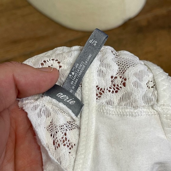 Aerie Woman’s White Lace Floral Chic Lightly Lined Bralette Size Small - Picture 5 of 6